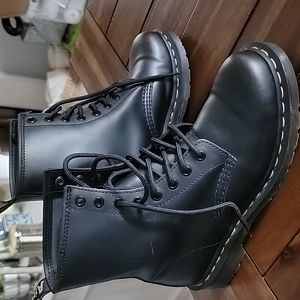 Doc Martens 1460 Women's